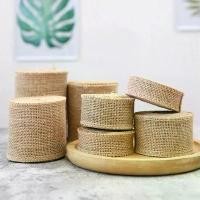 ราคา ริบบิ้นผ้ากระสอบปอกระเจาธรรมชาติ 5M/ม้วน ริบบิ้นฮิสเซียน เหมาะสำหรับตกแต่งงานแต่งงานแบบชนบทวินเทจ เครื่องประดับ เทศกาล ของขวัญ ปาร์ตี้ อุปกรณ์งานฝีมือ DIY (1732722571034854400)