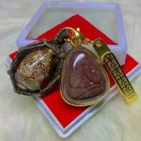 ราคา แท้!!! เซ็ทพระปิดตาปลดหนี้ หลวงปู่ศิลา ( 1 เซ็ทได้ พระปิดตา เบี้ยเเก้ เเหนบทอง รูปหลวงปู่ ธูป2ชิ้น ) ถ่ายจากสินค้าจริง (1732141190051562658)