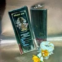 ราคา ธูปหอมมงคลสีดำไห้วพระ ไว้องค์เทพ ไหว้พระราหู จุดบูบชา ขอพร ทำพิธีต่างๆ มีกลิ่นหอมกฤษณาอ่อนๆ ควันน้อย ใช้งานได้ดี ธูป ปรับอากาศ พระ บูชา รูป พระพิฆเนศ รูป พระพิฆเนศ รูป พระพิฆเนศ (1731168735315528382)