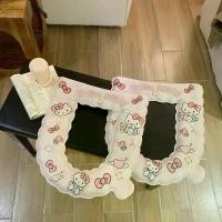 ราคา ฝารองนั่งชักโครก ดีไซน์ Sanrio สำหรับ Hello Kitty หนาและเช็ดได้ กันลื่น เสื่อห้องน้ำ ลายการ์ตูนน่ารัก โพลีเอสเตอร์ทนทาน เหมาะสำหรับใช้ในบ้าน ใส่ได้ทุกฤดูกาล ผ้าคลุมส้วม ดีไซน์ขี้ (1732577152847283998)