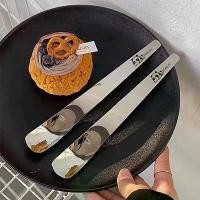 ราคา ช้อนขนม ด้ามยาว ช้อนข้าวโอ๊ตโยเกิร์ตผสม ช้อนกาแฟละเอียด ช้อนเค้กสแตนเลส ช้อนไอศกรีม โถ 3 วัน 2495 ชิ้น (1732085788179139164)