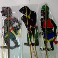 ราคา ตัวหนังตะลุง ชุด3เกลอเพื่อนรัก (ยอดทอง แก้ว โถ) ขนาด9 ซ.ม แถมฟรีพวงกุญแจจำลองใบยางพารารูปตัวหนังตะลุง1ชิ้น (1731205101839811735)