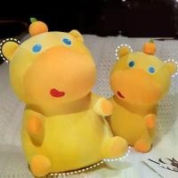 ราคา ตุ๊กตาปลาคาปิบาร่า หมวกขนปุย ปลาโลมาน้ำ LULU ตุ๊กตา Lulu สับปะรด ปลาโลมา ของเล่นตุ๊กตา ตกแต่งห้อง หมอนนุ่ม ตุ๊กตาปลาหมอน เหมาะสำหรับของขวัญคริสต์มาส (1732296220934899657)