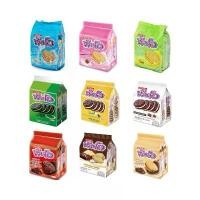 ราคา ขนม ฟันโอ ยกแพ็ค คุกกี้แซนวิชสอดไส้ครีม 5บาท 12ซอง ช็อคโกแลต สตรอเบอรี่ นม ชาเขียว ครีม คัสตาร์ด (1732661842640930079)