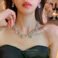 ราคา ชุดสร้อยคอและต่างหูมุก ฝังผีเสื้อ สำหรับผู้หญิง มาใหม่ ขายดี โซ่กระดูกไหปลาร้าสุดหรู เครื่องประดับชุดเค้นคอหรูหรา [1336 คนถูกรวบรวม] พวงกุญแจ รถยนต์ หลวง ปู่ โต๊ะ พวง กุญแจ (1732130209441811353)