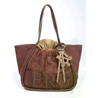 ราคา กระเป๋าโท้ท ขนาดกลางและใหญ่ แบรนด์ไทย Merge ร่วมแบรนด์ 2025 กระเป๋าสะพายหนังแท้ใหม่ (1732127571830803353)