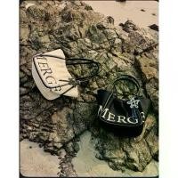 ราคา กระเป๋าโท้ท ขนาดกลางและใหญ่ แบรนด์ไทย Merge ร่วมแบรนด์ 2025 กระเป๋าสะพายหนังแท้ใหม่ (1731613537696712636)