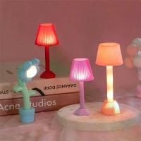 ราคา โคมไฟตั้งพื้น LED, โคมไฟจิ๋วบ้านตุ๊กตา, โคมไฟตั้งโต๊ะขนาดเล็ก, ไฟบ้าน, โมเดล, ของตกแต่ง, อุปกรณ์บ้านตุ๊กตา (1731663150182270326)