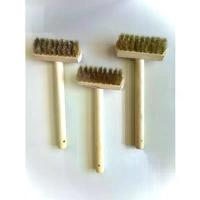 ราคา สินค้าที่ขายดีที่สุดของเดือนนี้ แปรงทองเหลืองเล็กต่อด้ามไม้สั้น ขนทองเหลืองแท้ อย่างดี ใช้ขัดเอนกประสงค์(สินค้าไทย) (1732416624656483466)