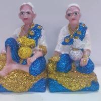 ราคา แท้!!! ตุ๊กตา ตา-ยาย 1 คู่ (กลาง) กากเพชร (1732107915881579682)