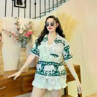 ราคา สินค้าพร้อมส่ง เสื้อเชิ้ต+เสื้อครอป (ผ้าคาดผม) ผ้าไหมอิตาลีพิมพ์ลายแขนสั้น(แบบแยกชิ้นชาย-หญิง) (1731863797301807314)