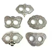 ราคา หัวรัดซิ่นสีรมดำVintage Jewelry เครื่องประดับไทย หัวรัดผ้าถุง หัวเข็มขัด สีเงินรมดำ (1730983524617849223)