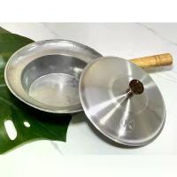 ราคา หม้ออบ หม้ออบวุ้นเส้น หม้อกุ้งอบวุ้นเส้น เบอร์ 2 ขนาด 22 cm. ด้ามไม้ อะลูมิเนียมแท้ ตราลูกศร (1731938482997790739)