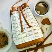 ราคา Seaside bucket bag ( Santorini white ) (1732711237506926371)