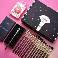 ราคา กล่องของขวัญ แปรงแต่งหน้า ฟองน้ำแต่งหน้า ที่ทำความสะอาดแปรง Jessup Beauty G01-Giftt Kit (1729584166950963865)