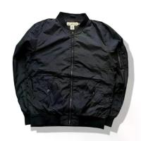 ราคา ✫H&M Black Bomber Jacket รอบอก 46”❁ (1733277369531009018)