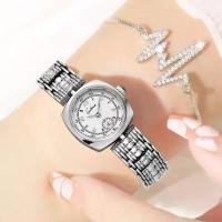 ราคา Second-Hand Light Luxury Bracelet Watch Niche Retro Exquisite Quartz Watch GP1321 (1733260856441341070)