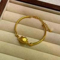 ราคา New gold cat bracelet Sweet princess style for women Unique design Various fashion luxury jewelry (1733432470604776883)