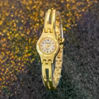 ราคา Small dial watch Simple and elegant design For Women Luxury Gold Color Quartz Wrist Watch Top Brand Women's Bracelet Watches Suitable for women relogio feminino นาฬิกา bolun แท (1733215650964146049)