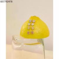 ราคา Julys - clover stud earrings (1732236488683652265)