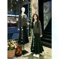 ราคา 2025 Autumn Outfit Set Plus Size Gray Knitted Top Plaid Mermaid Skirt Stunning Set for Women (1733096255460640082)