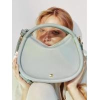 ราคา Luna Me in Green Pastel : กระเป๋าสะพายข้างสีเขียวพาสเทล ALEXIS Luna Me Collection (1731747879375440664)