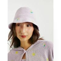 ราคา มีบริการเก็บปลายทาง COD AIIZ (เอ ทู แซด) - AIIZ หมวกทรงบักเก็ตผู้หญิงผ้าถัก ปักกราฟิก AIIZ Women's Embroidery Bucket Hat (1733042467558688565)