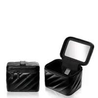 ราคา กระเป๋า Beaute Makeup อะไหล่สีดํา Saint Laurent รุ่นใหม่ (1733046025856976045)