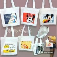 ราคา GUEENQfrgrdsgtgshangmao สินค้าขายดี กระเป๋าสะพายผ้าดิบใบใหญ่ ใส่ Notebook และเสื้อผ้าได้ ลายการ์ตูนลิขสิทธิ์แท้ (1733117581729367121)