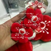 ราคา ❇พร้อมส่งที่ไทย ของแท้ ดอก บ๊วย โบตั๋น มุราคามิ ดอกไม้ Murakami Tonari หมอน cushion พวงกุญแจ นกยูง สีแดง ห้อยกระเป๋าღ (1733451557885478605)