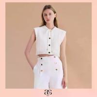 ราคา [asv ss25] Rita Hoodie Top เสื้อผู้หหญิงแขนกุด แต่งฮูด ดีเทลเย็บกดลูกไม้ ขอบเอวยางยืด แต่งกระดุมทองด้านหน้า (1732582223681324752)