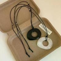 ราคา Geometric Resin Pendant Long Black Rope Necklace for Women Simple Personality Ins Fashionable Elegant Versatile Choker Sweater Chain (1733347406493746441)