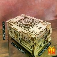 ราคา กล่องเครื่องประดับไม้ 3 มิติแบบคลาสสิก 1 ชิ้น งานฝีมือ กล่องดนตรีดีไซน์สวยพร้อมลวดลายแกะสลักอย่างประณีต โมเดลโชว์บนโต๊ะสีเหลือง ของตกแต่งตั้งพื้น ของขวัญสำหรับวันแม่ ตกแต่งบ้านแล (1733438409148106583)