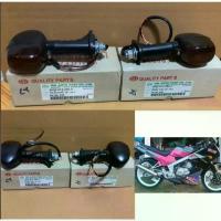 ราคา ไฟเลี้ยวหลัง KR150 ดำ(ชา) (ซ้าย-ขวา)พร้อมขั้วหลอด 1คู่ HMA (1732697510213551960)