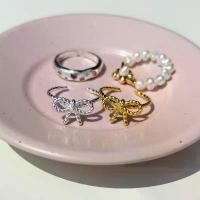 ราคา play.palette - S925 Twisted ribbon ring play.palette - S925 Twisted ribbon ring (1732932536274159196)