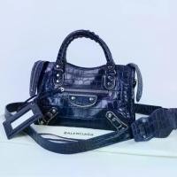 ราคา สินค้ามือสอง Balenciaga Small City Y.2023 (1732772360565458440)
