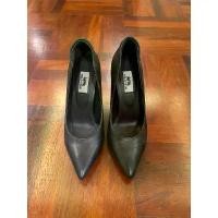 ราคา Used รองเท้าส้นสูง Polo Club หนังแท้ สีดำ สูง 4 นิ้ว size 37 (1733260320955204796)