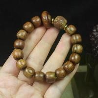 ราคา สร้อยข้อมือลูกปัด สไตล์แอฟริกันบราวน์โรสวูด แบบเก่า สไตล์แหวนวิ่ง Unisex ลูกปัดอธิษฐานแบบพุทธ งานฝีมือ ขายส่ง พวงกุญแจ คู่ moshi ห่วง สแตนเลส kandi bracelets trading ลาย ไท (1731375197030090711)