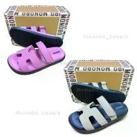 ราคา Monobo รองเท้า Monobo รุ่น Zoey ของแท้100% ดีไซน์แฟชั่น สายคาดเนี้ยบ น้ำหนักเบา ใส่สบาย พื้นรองเท้านุ่ม ทนทาน สายรัดปรับได้ ทำความสะอาดง่าย รองเท้าแฟชั่นผู้หญิง สุขภาพ ผู้หญิง (1733178201286870065)