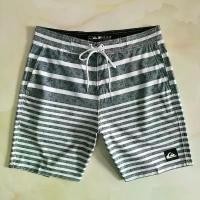 ราคา กางเกงผู้ชาย กางเกงขาสั้น แห้งไว ชุดชายหาดใหม่สำหรับฤดูร้อน Quiksilver พักผ่อน กางเกงว่ายน้ำ Omatei (1733368665027609737)