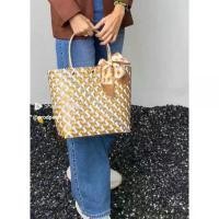 ราคา กระเป๋าสานเส้นพลาสติกแฟชั่น human made ไหมพรม (1733095185624238061)