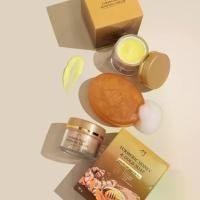 ราคา สินค้าแม่ตั๊กสบู่ขมิ้นหมักน้ำผึ้งทองคำกับครีมขมิ้นไข่มุกไลฟ ขนาดสบู่ 1 ก้อน60 กรัม ครีม 10 กรัม สกินแคร์ บํารุงผิวหน้า แครอท คอลลาเจน ใบหน้า (1729742891739416963)