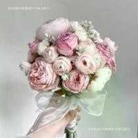 ราคา ดอกไม้ถือมือสำหรับเจ้าสาว งานแต่งงาน สีชมพู สไตล์เกาหลี ลูกบอลดอกไม้ อุปกรณ์ถ่ายภาพงานแต่งงาน ดอกไม้ปลอม ช่อดอกไม้ประดิษฐ์ (1733474483985220965)