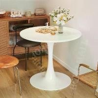 ราคา โต๊ะกาแฟ โต๊ะชา โต๊ะคอมพิวเตอร์ โต๊ะกลมสีขาว โต๊ะรับประทานอาหาร โต๊ะไม้กลม สไตล์นอร์ดิก ไม่รวมเก้าอี้ ใช้ในร้านกาแฟและร้านกินข้าว (1731643253205206762)