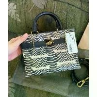 ราคา กระเป๋า Charles and Keith ของแท้ ส่ง ต่อ กระเป๋า (1733384177061955510)