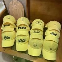 ราคา หมวกเบสบอล สีเหลือง สำหรับผู้หญิง เหมาะสำหรับฤดูใบไม้ผลิและฤดูร้อน ใบหน้ากว้าง กระชับสัดส่วน ปีกกว้าง ม่านบังแดด หมวกปากเป็ด พิน ติด หมวก ริก เเอน มอร์ ตี central cee skull cap (1731584993449576440)