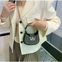 ราคา กระเป๋าหนัง สะพายข้าง ขนาดมินิ หนังพียูอย่างดี แต่งเพชร สวยหรู ดูแพง มีสายถือ คําแนะนําผลิตภัณฑ์ใหม่ของเดือนนี้ กระจูด แม่ ดารินทร์ สินค้า เเบรนด์เนม กระเป๋าสตางค์ ใบเล็ก ทรง ขนม จีบ (1733099747470837