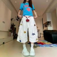 ราคา American Retro Embroidered Denim Capri Pants for Women Summer New Hot Girl High Waist Slimming Loose Wide Leg Cargo Shorts (1733645751239280252)