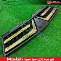 ราคา กระจังหน้า pajero sport ปาเจโร่ 2013 2014 ลายเดิมๆ ชิ้นเดียว คิ้วโครเมี่ยม งานไทย ของใหม่ (1734148181577533282)