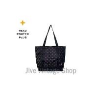 ราคา HEAD PORTER PLUS กระเป๋าผ้าใบใหญ่ ทรงสะพายไหล่ สไตล์ sport สีดำสกรีนโลโก้สวยๆ จุของได้เยอะมาก มือสองสภาพดี ตู้ญี่ปุ่น คําแนะนําการขายที่ร้อนแรงในเดือนนี้ (1733568285543597842)